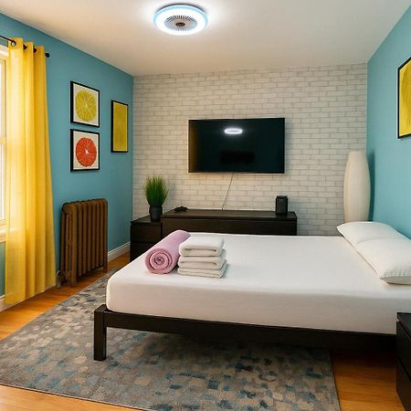 Modern Xl Queen Room Comfort & Character In Harlem Nueva York Exterior foto