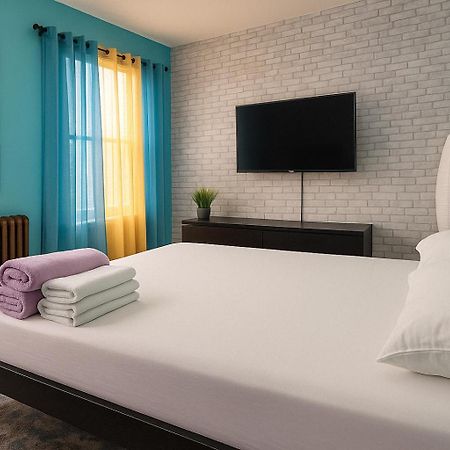 Modern Xl Queen Room Comfort & Character In Harlem Nueva York Exterior foto